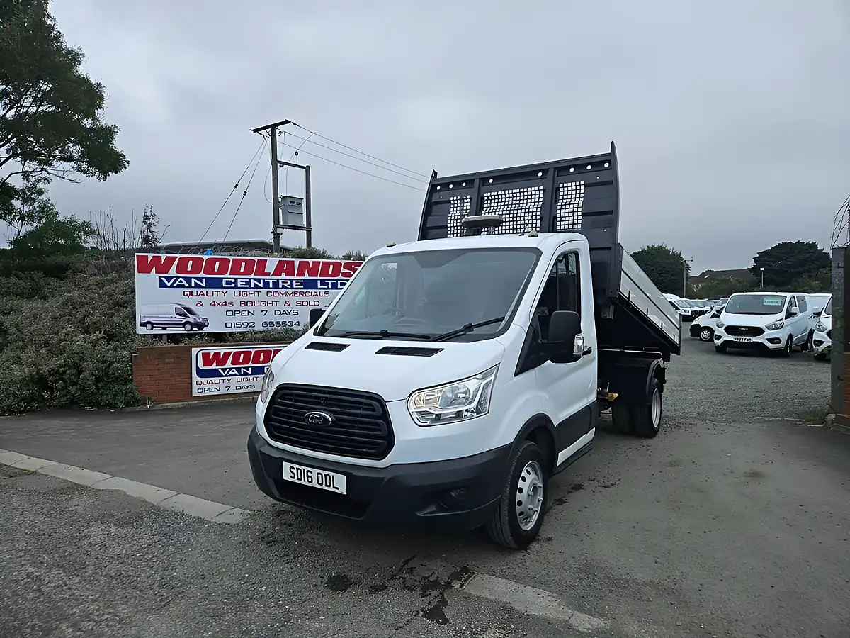 Used 2016 Ford Transit 350 Chassis Cab White - Interior and Exterior details 4