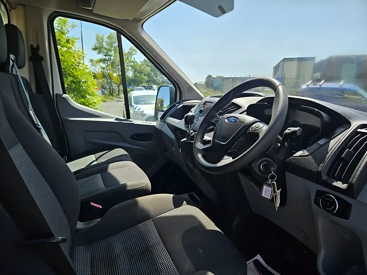 Used 2016 Ford Transit 350 Lwb Luton White - Interior and Exterior details 11