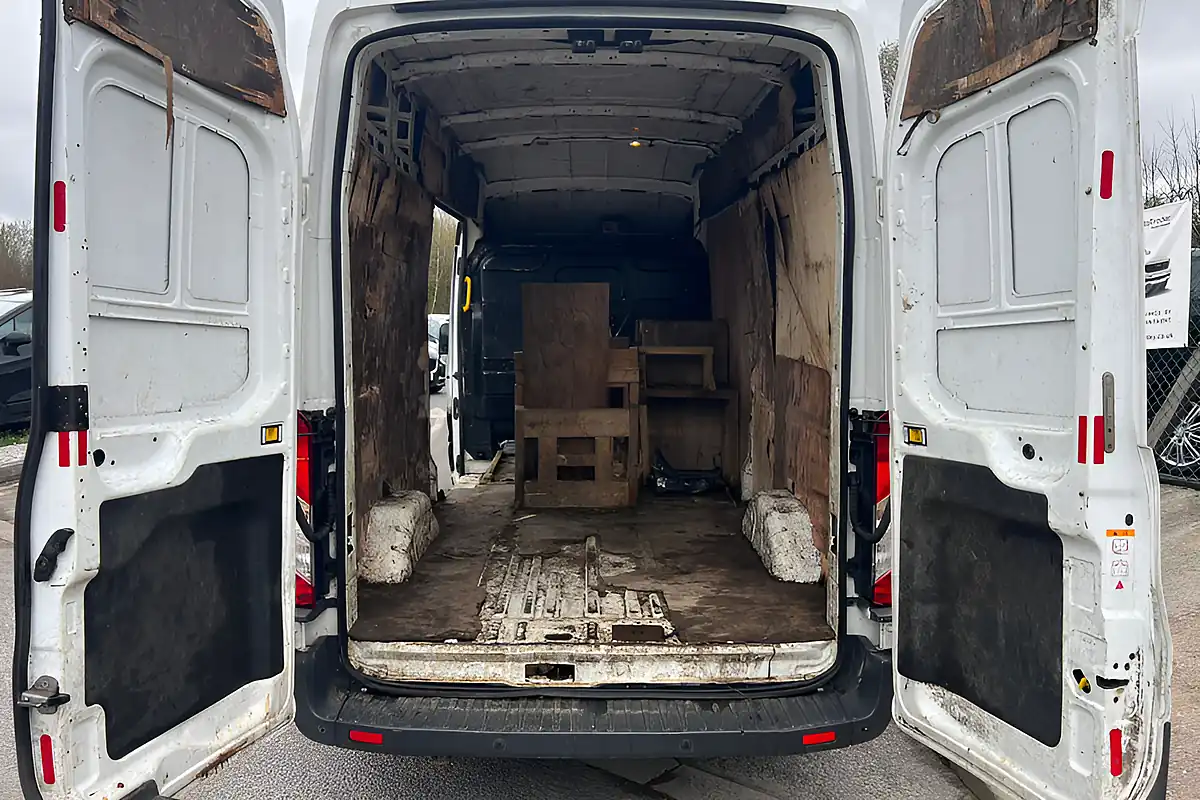 Used 2016 Ford Transit 350 RWD L3 H3 White - Interior and Exterior details 10