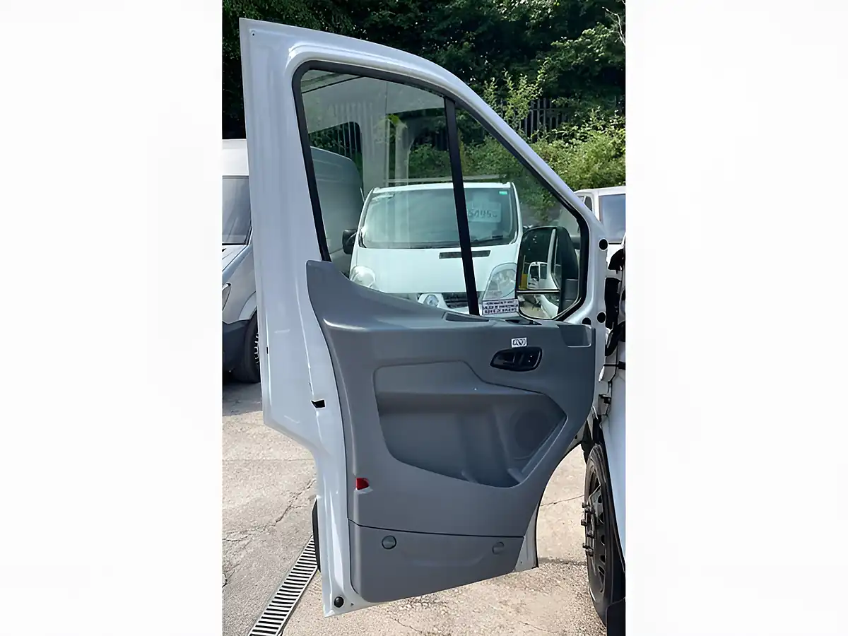 Used 2016 Ford Transit 460 Hdt Trend White - Interior and Exterior details 18