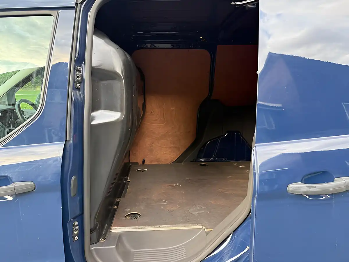 Used 2016 Ford Transit Connect 200 L1 H1 Blue - Interior and Exterior details 11