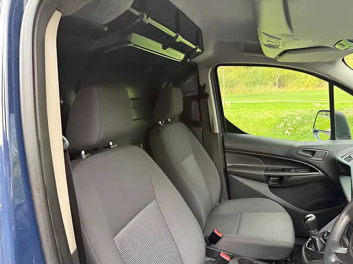 Used 2016 Ford Transit Connect 200 L1 H1 Blue - Interior and Exterior details 15