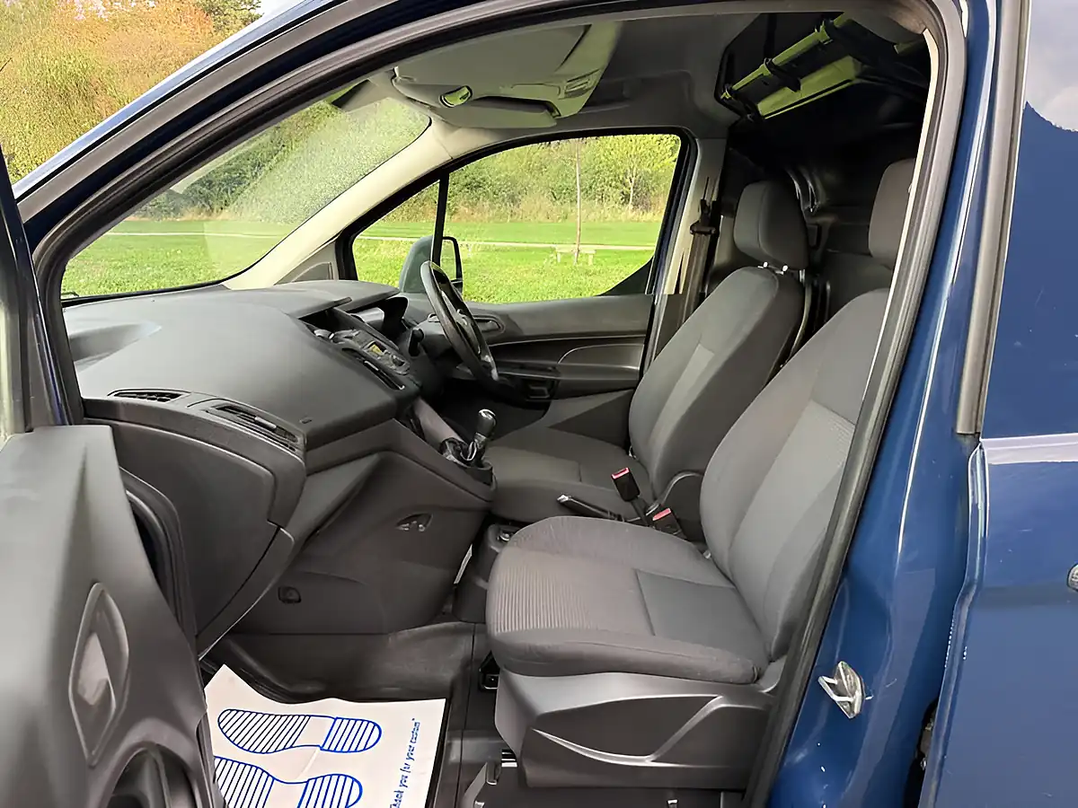 Used 2016 Ford Transit Connect 200 L1 H1 Blue - Interior and Exterior details 6