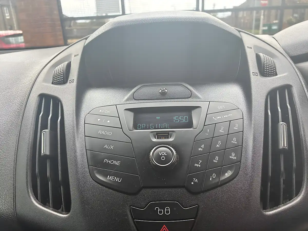Used 2016 Ford Transit Connect 210 Panel Van L2 H1 White - Interior and Exterior details 10