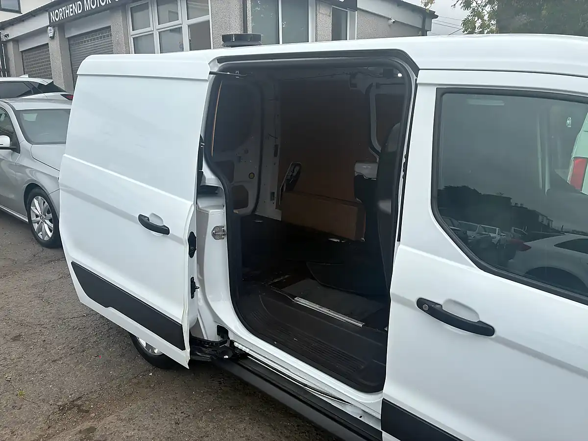 Used 2016 Ford Transit Connect 210 Panel Van L2 H1 White - Interior and Exterior details 11