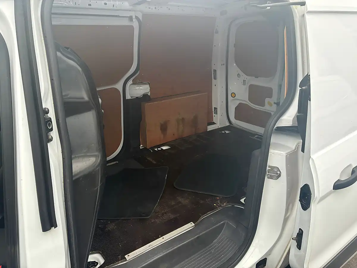 Used 2016 Ford Transit Connect 210 Panel Van L2 H1 White - Interior and Exterior details 13
