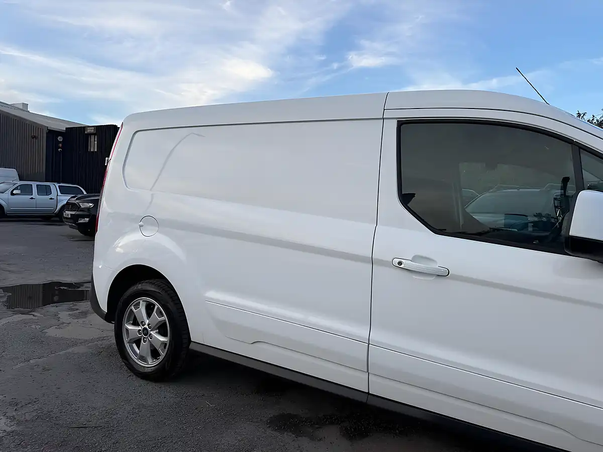 Used 2016 Ford Transit Connect 240 Limited L2 H1 5dr White - Interior and Exterior details 12