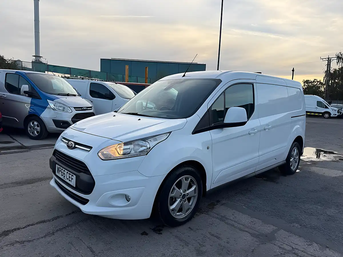 Used 2016 Ford Transit Connect 240 Limited L2 H1 5dr White - Interior and Exterior details 7