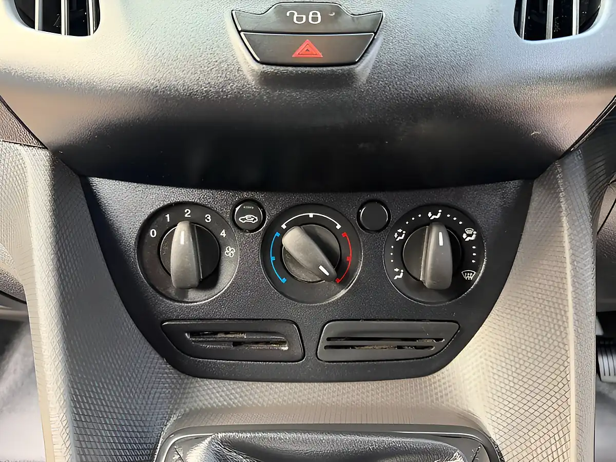 Used 2016 Ford Transit Connect 240 Panel Van White - Interior and Exterior details 16