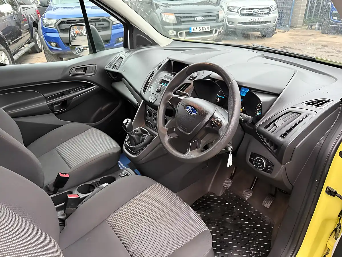Used 2016 Ford Transit Connect Crew Van L1 H1 White - Interior and Exterior details 16