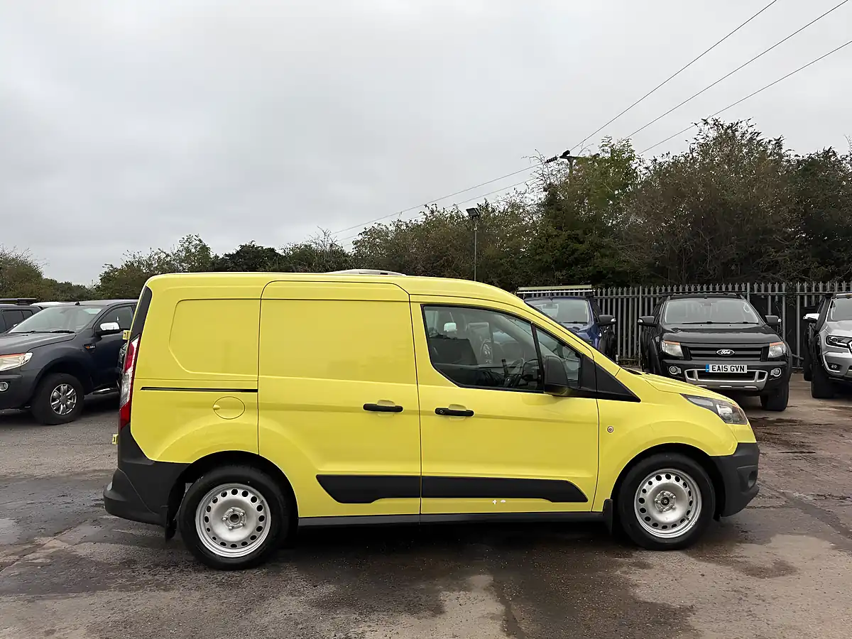 Used 2016 Ford Transit Connect Crew Van L1 H1 White - Interior and Exterior details 2