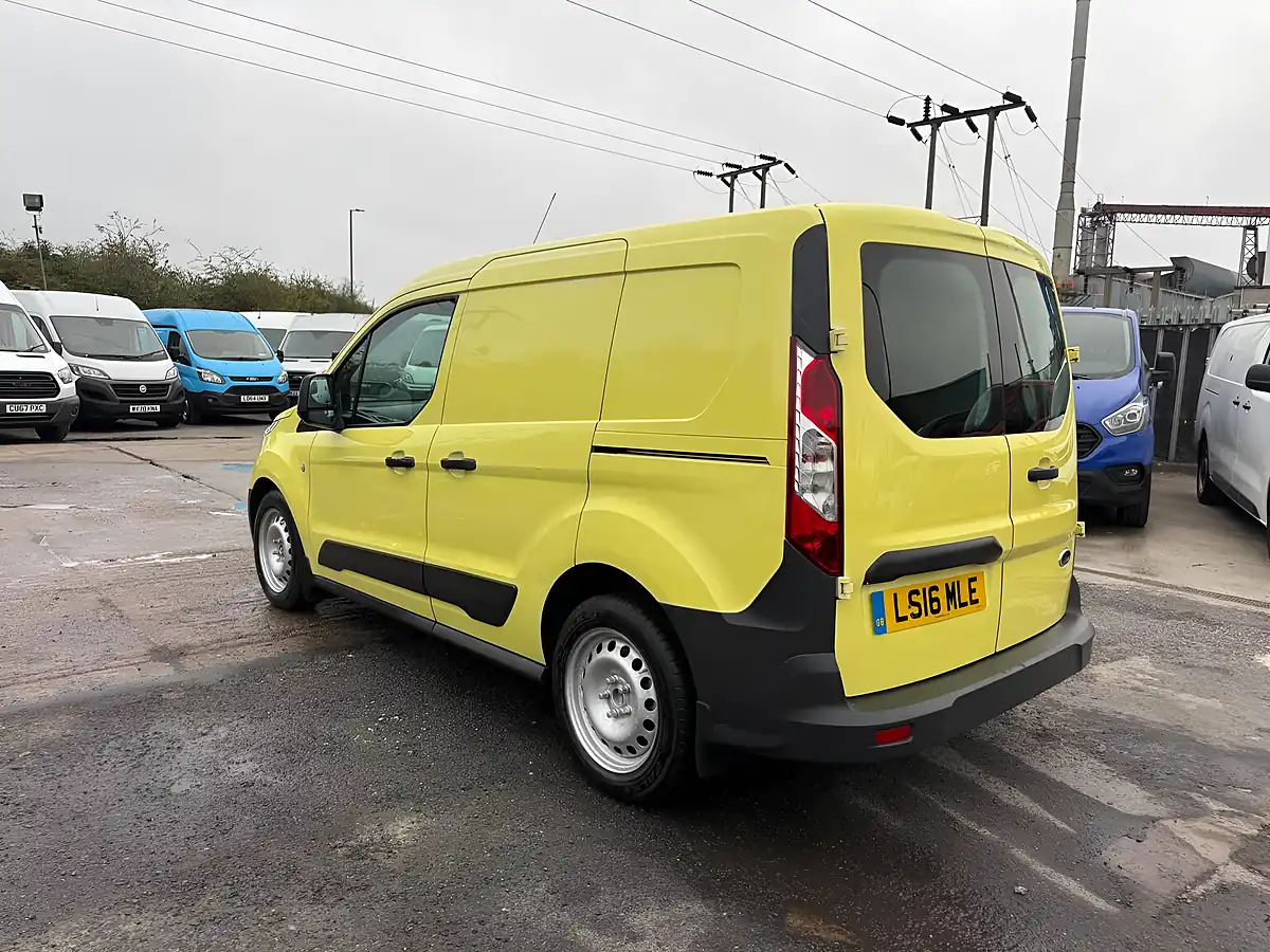 Used 2016 Ford Transit Connect Crew Van L1 H1 White - Interior and Exterior details 3