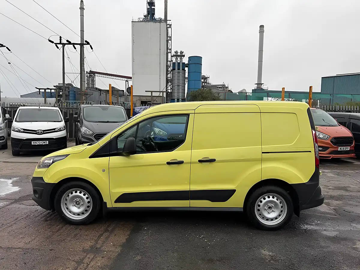 Used 2016 Ford Transit Connect Crew Van L1 H1 White - Interior and Exterior details 8