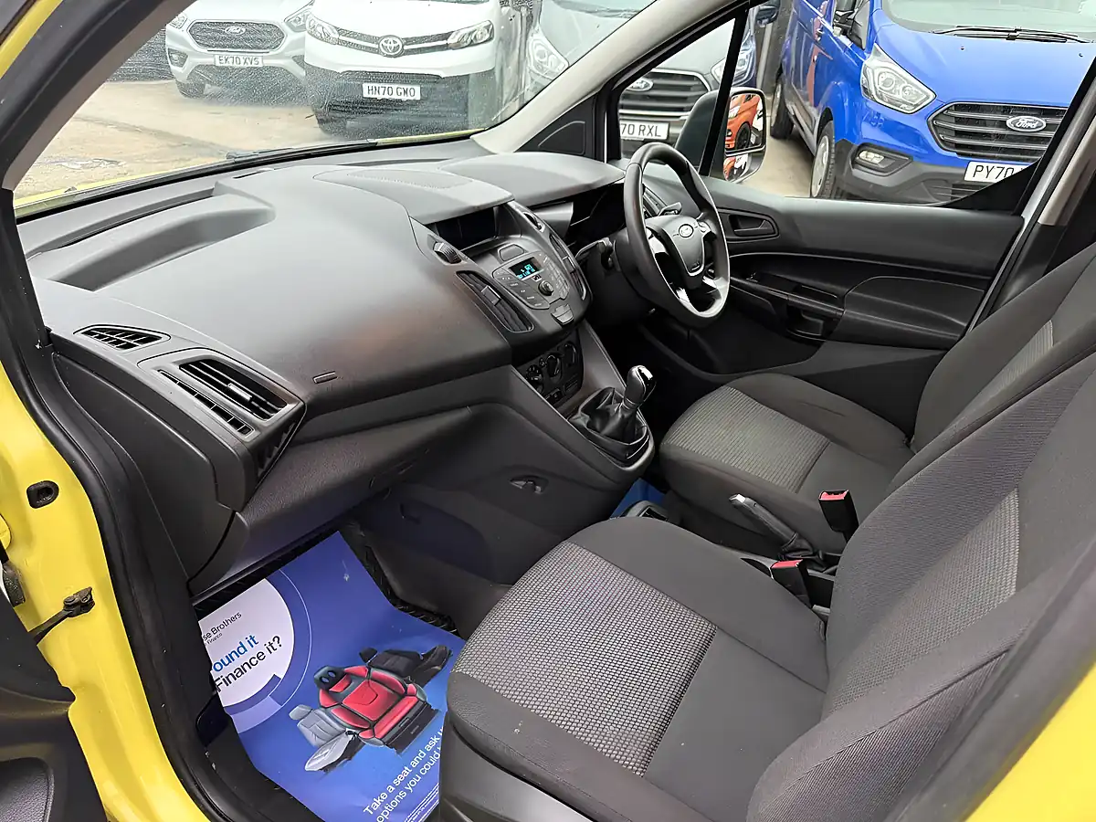Used 2016 Ford Transit Connect Crew Van L1 H1 White - Interior and Exterior details 9