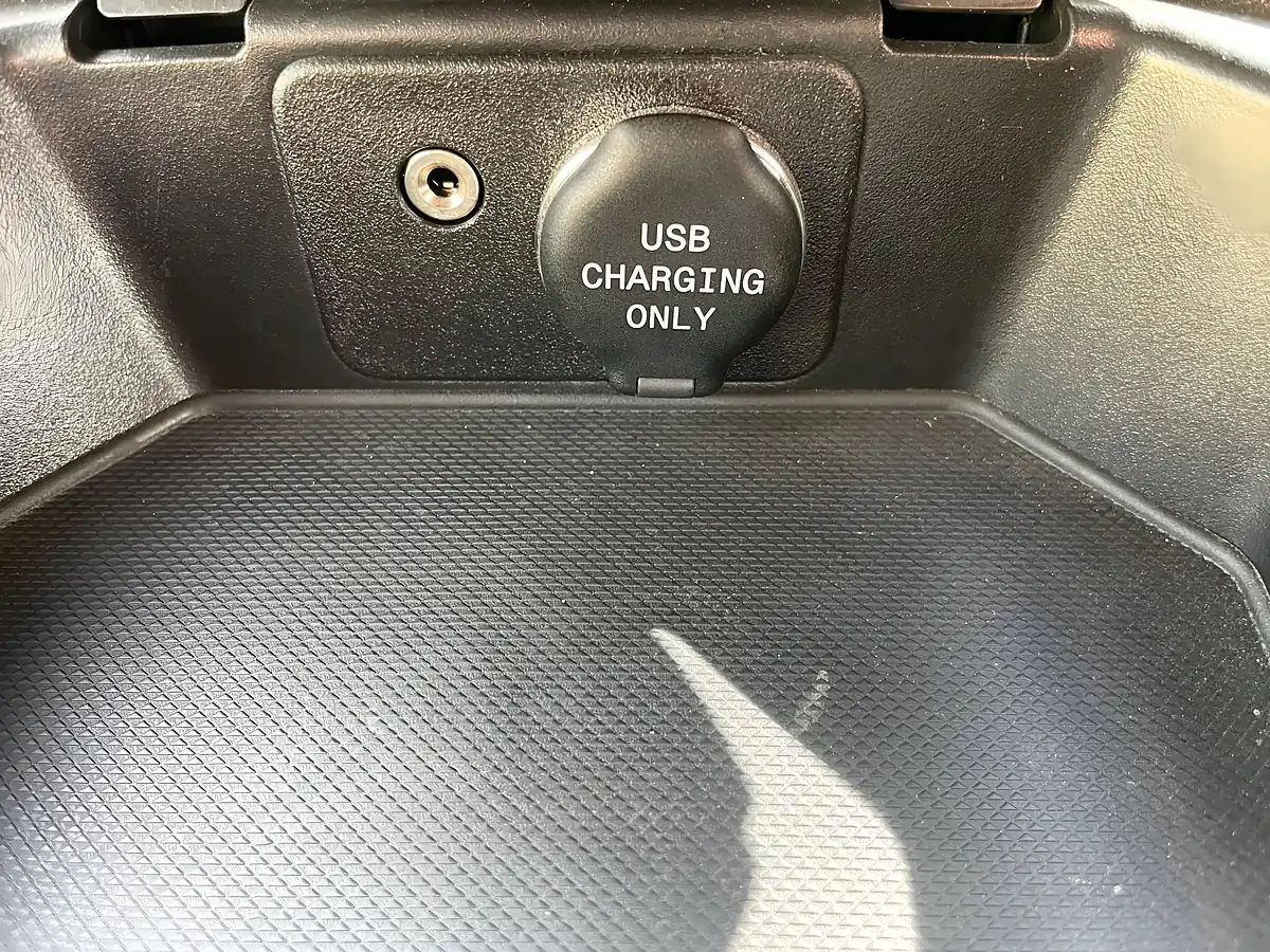 Used 2016 Ford Transit Courier Panel Van L1 White - Interior and Exterior details 16