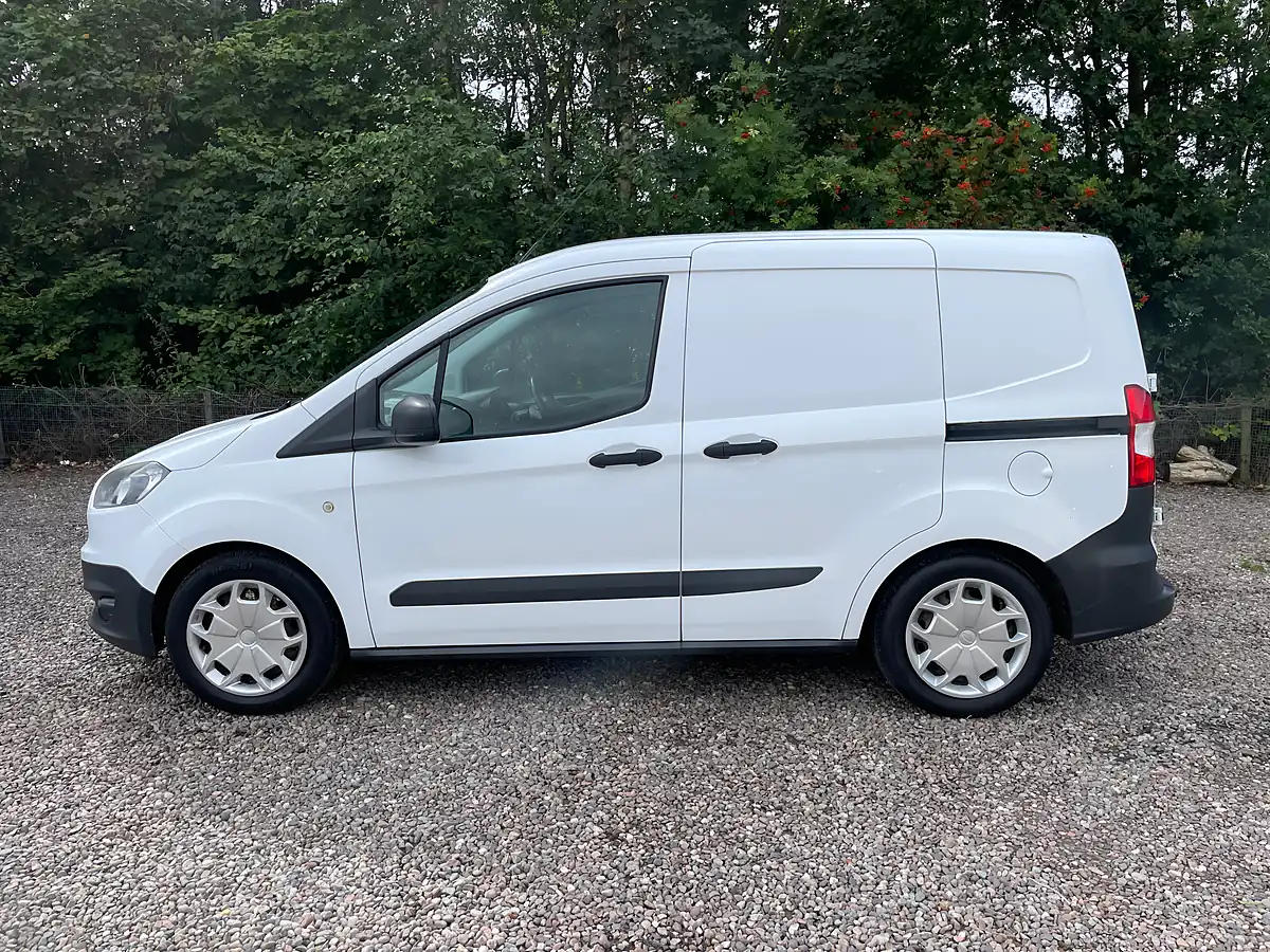 Used 2016 Ford Transit Courier Panel Van L1 White - Interior and Exterior details 6