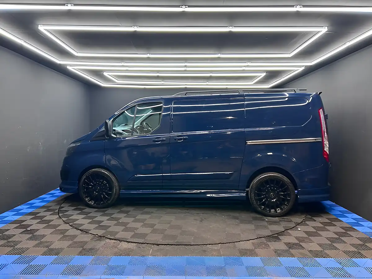 Used 2016 Ford Transit Custom 270 Econetic Panel Van Blue - Interior and Exterior details 10