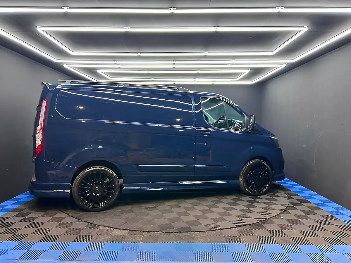 Used 2016 Ford Transit Custom 270 Econetic Panel Van Blue - Interior and Exterior details 13