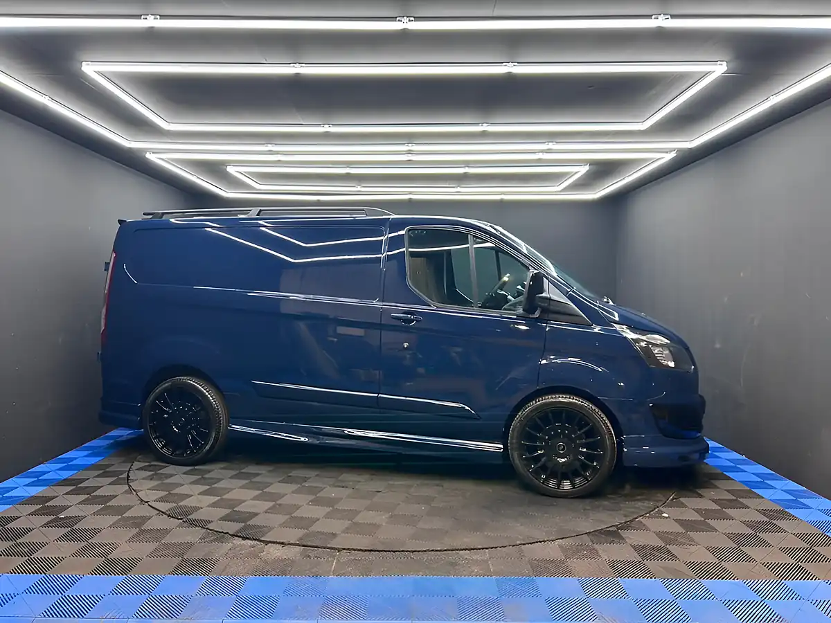 Used 2016 Ford Transit Custom 270 Econetic Panel Van Blue - Interior and Exterior details 15