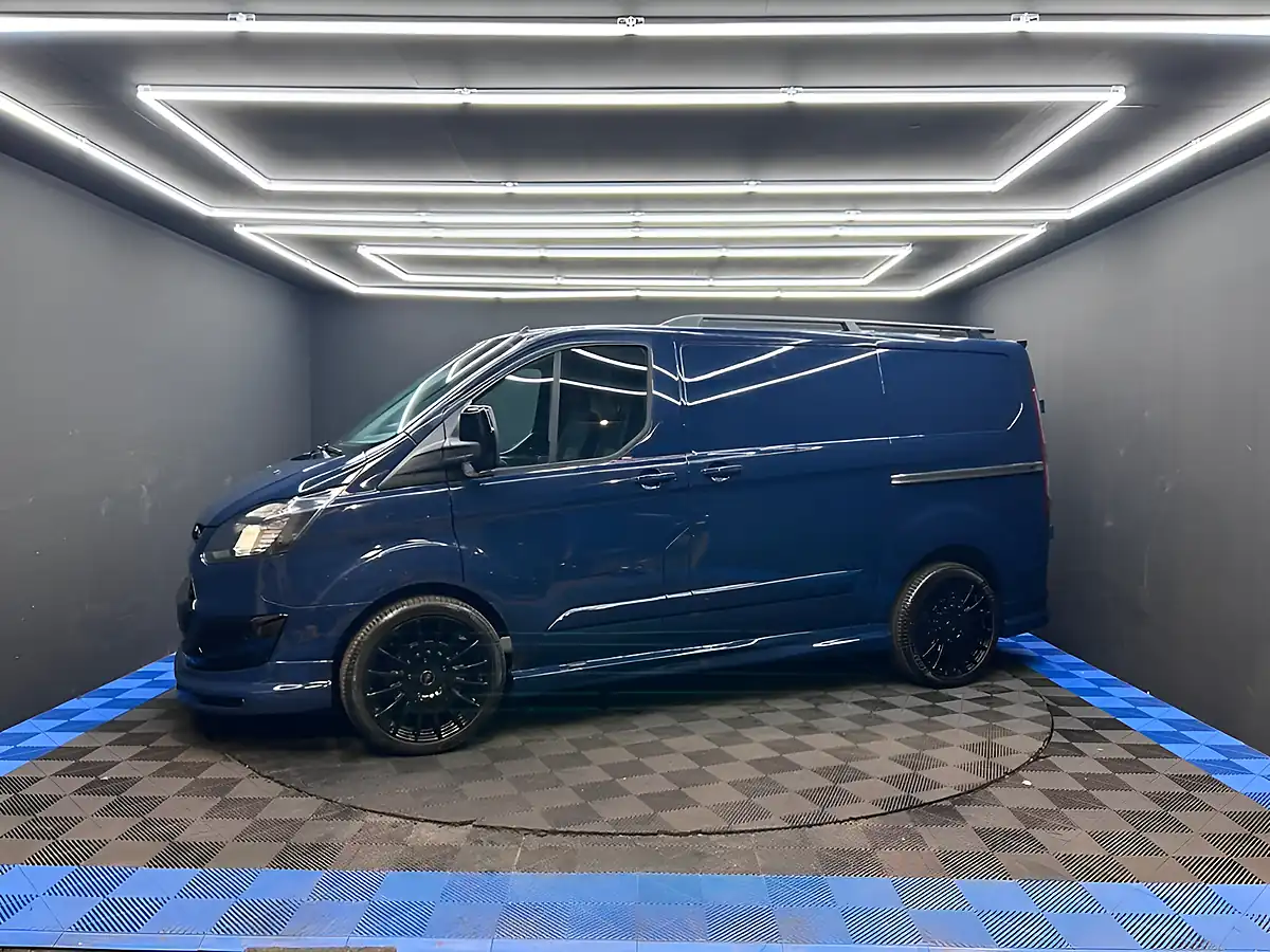 Used 2016 Ford Transit Custom 270 Econetic Panel Van Blue - Interior and Exterior details 9