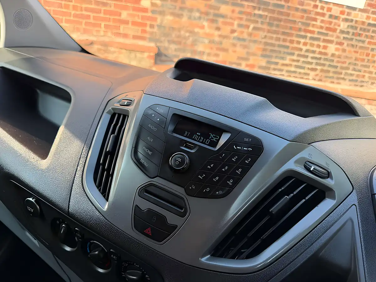 Used 2016 Ford Transit Custom 290 E-Tech White - Interior and Exterior details 12