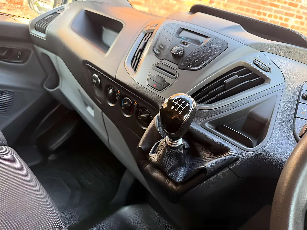 Used 2016 Ford Transit Custom 290 E-Tech White - Interior and Exterior details 14