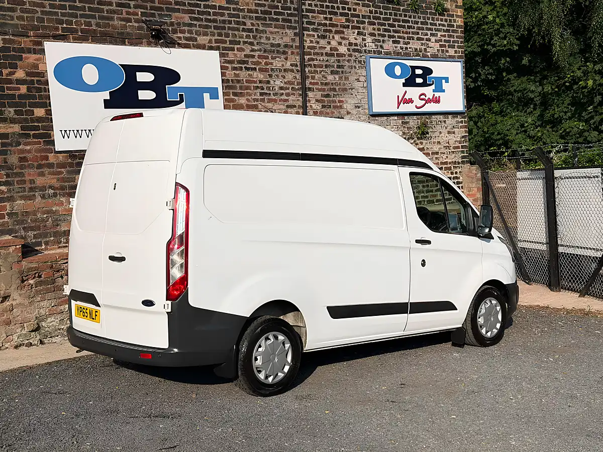Used 2016 Ford Transit Custom 290 E-Tech White - Interior and Exterior details 3