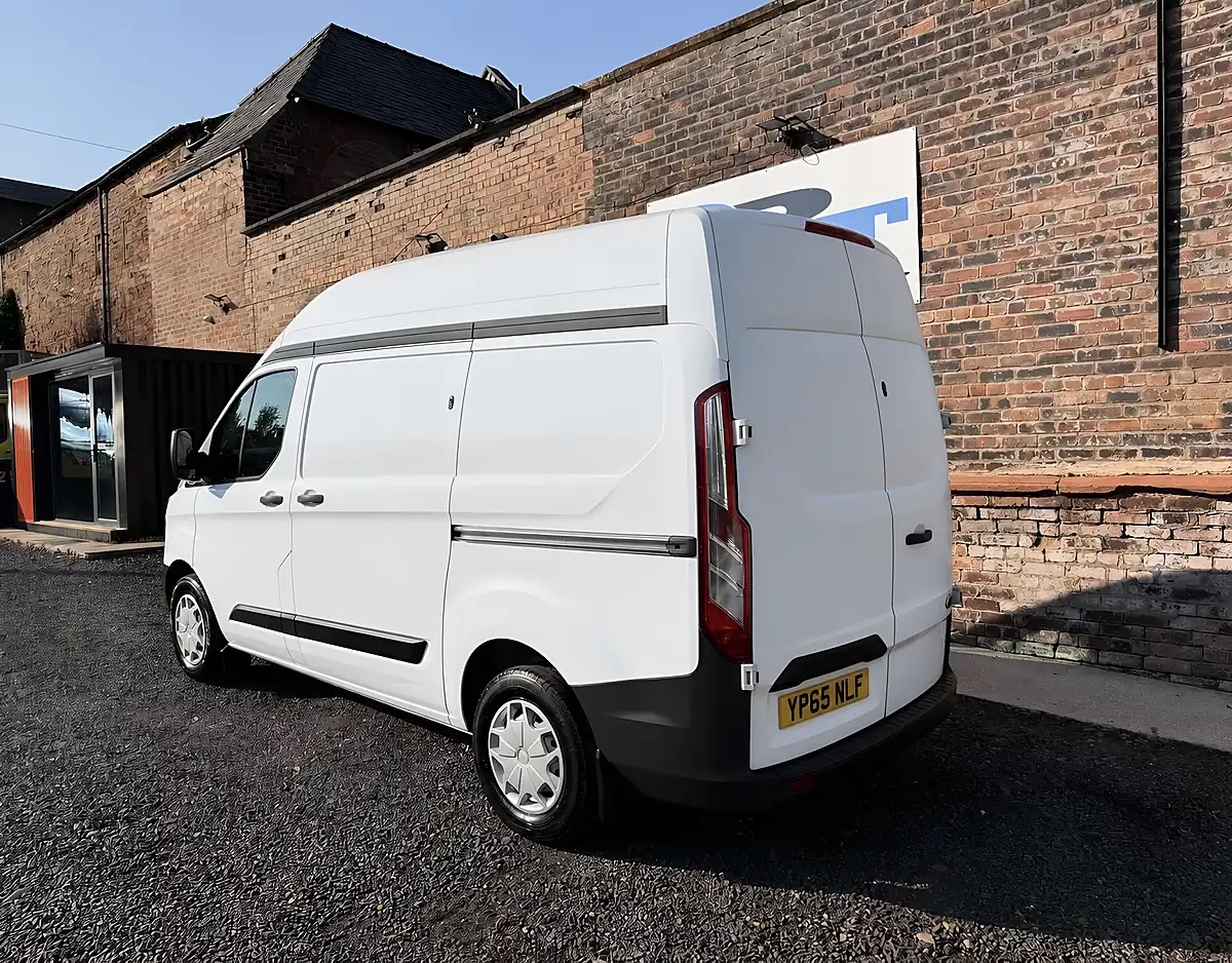 Used 2016 Ford Transit Custom 290 E-Tech White - Interior and Exterior details 6