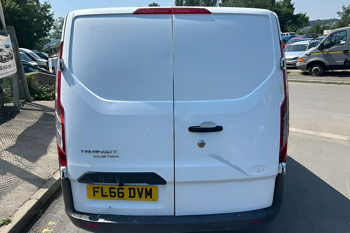 Used 2016 Ford Transit Custom 290 L1 H1 White - Interior and Exterior details 5