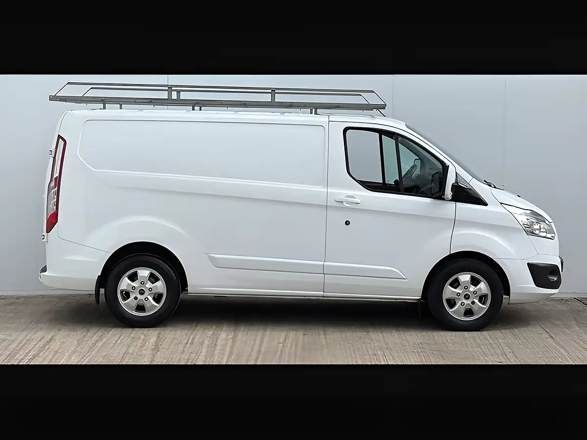 Used 2016 Ford Transit Custom 290 Ltd Frozen White - Interior and Exterior details 12