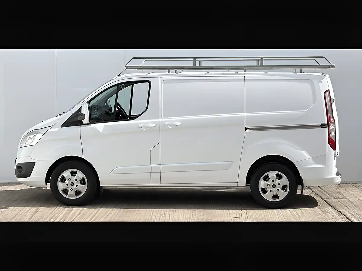 Used 2016 Ford Transit Custom 290 Ltd Frozen White - Interior and Exterior details 7