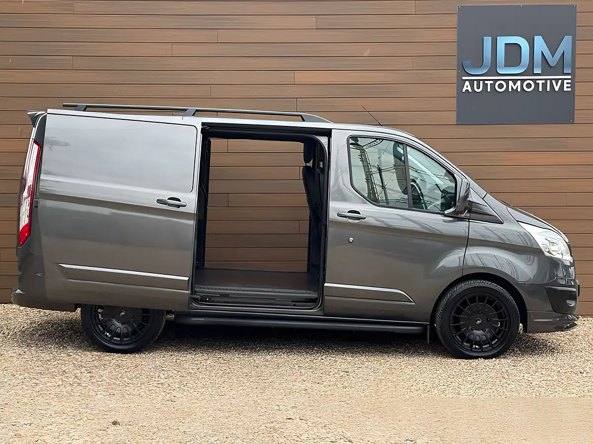 Used 2016 Ford Transit Custom 290 Ltd Grey - Interior and Exterior details 3