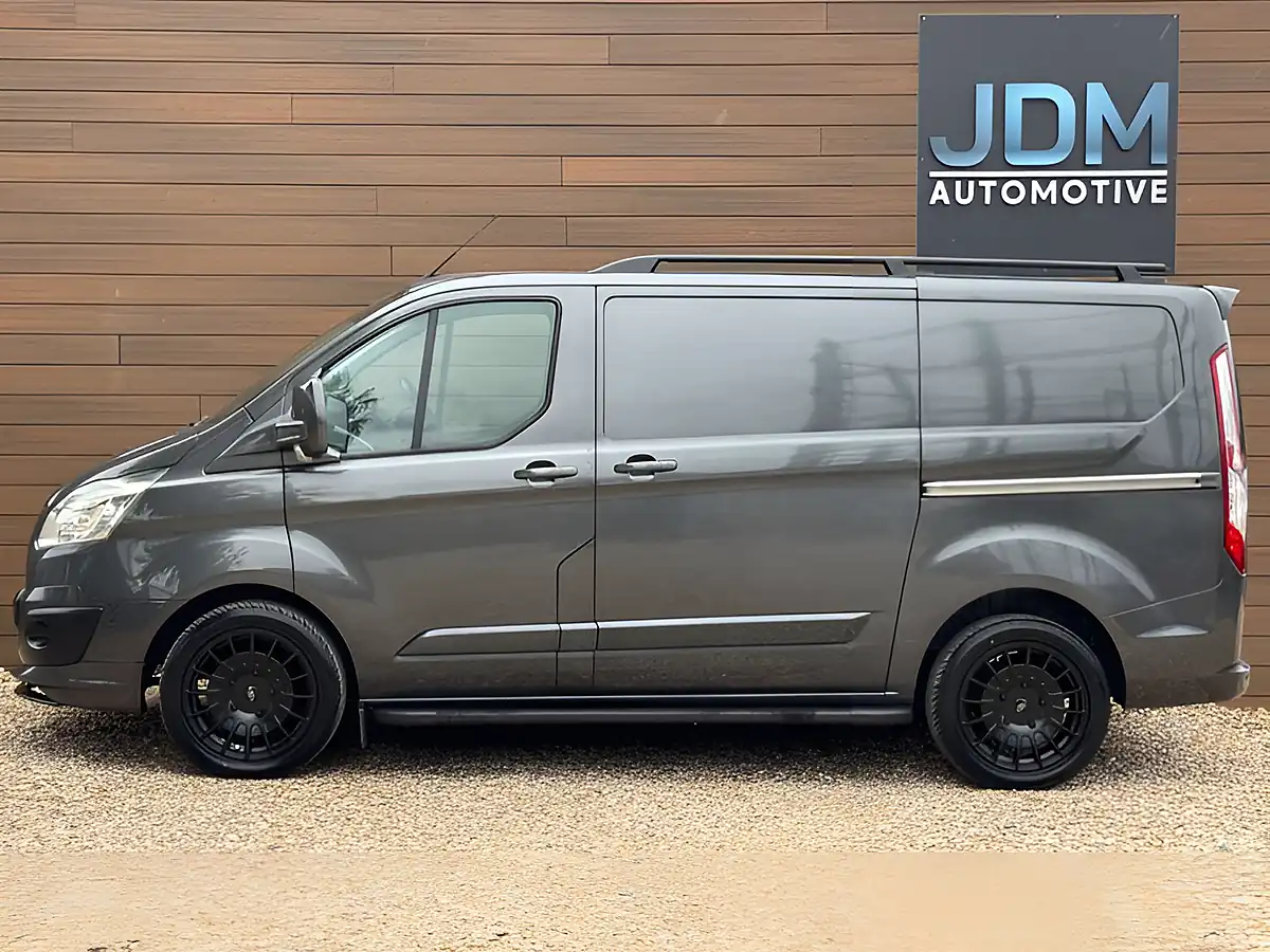 Used 2016 Ford Transit Custom 290 Ltd Grey - Interior and Exterior details 9