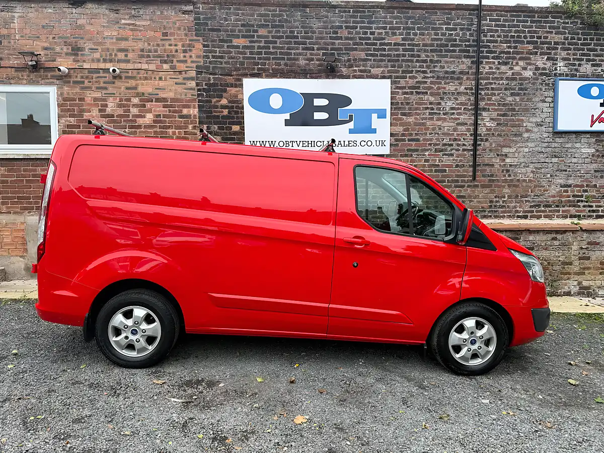 Used 2016 Ford Transit Custom 290 Ltd Red - Interior and Exterior details 2