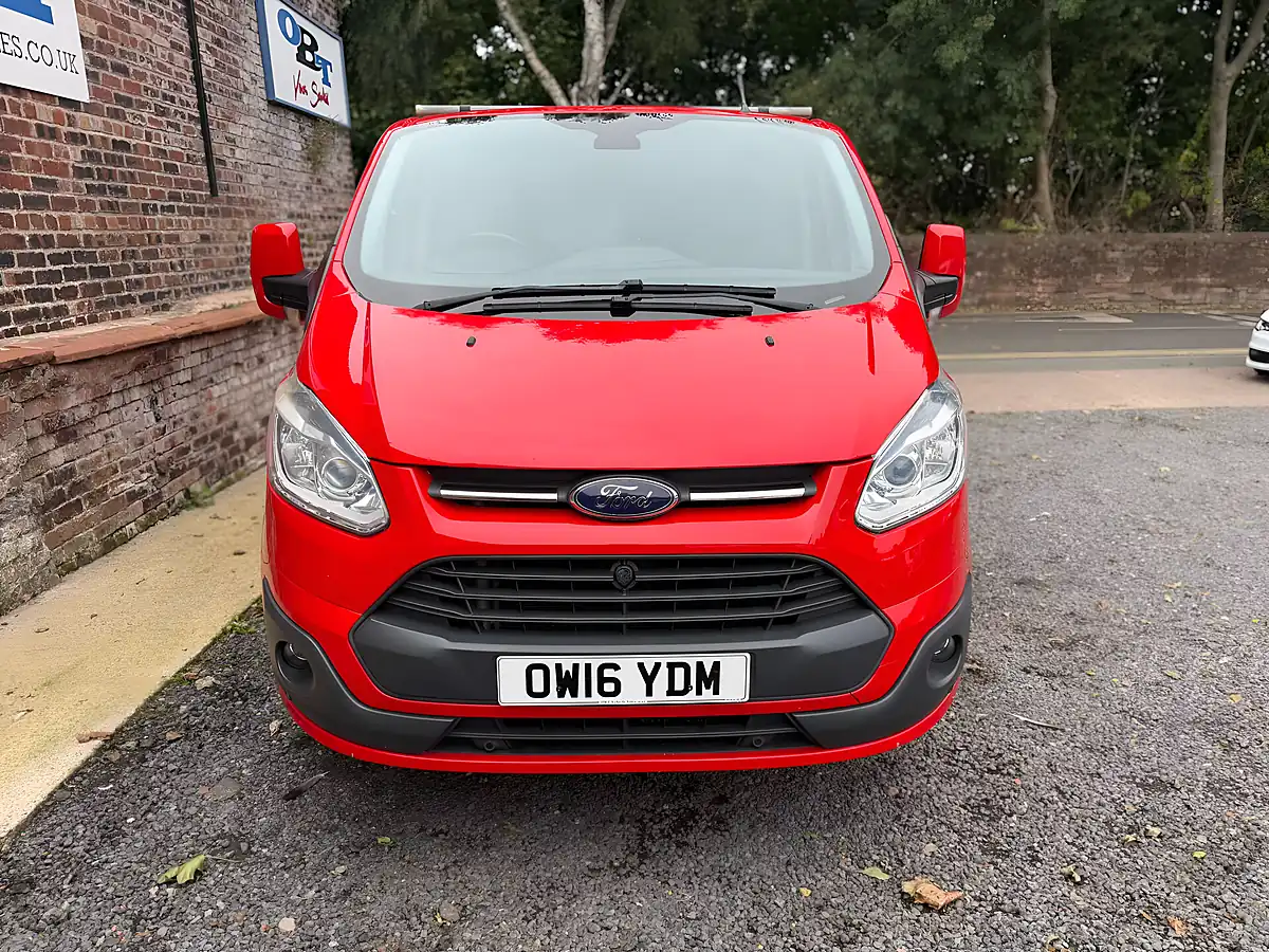Used 2016 Ford Transit Custom 290 Ltd Red - Interior and Exterior details 8