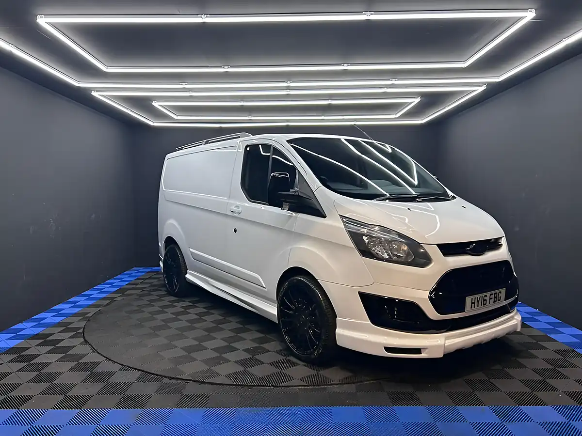 Used 2016 Ford Transit Custom 290 Panel Van White - Front View