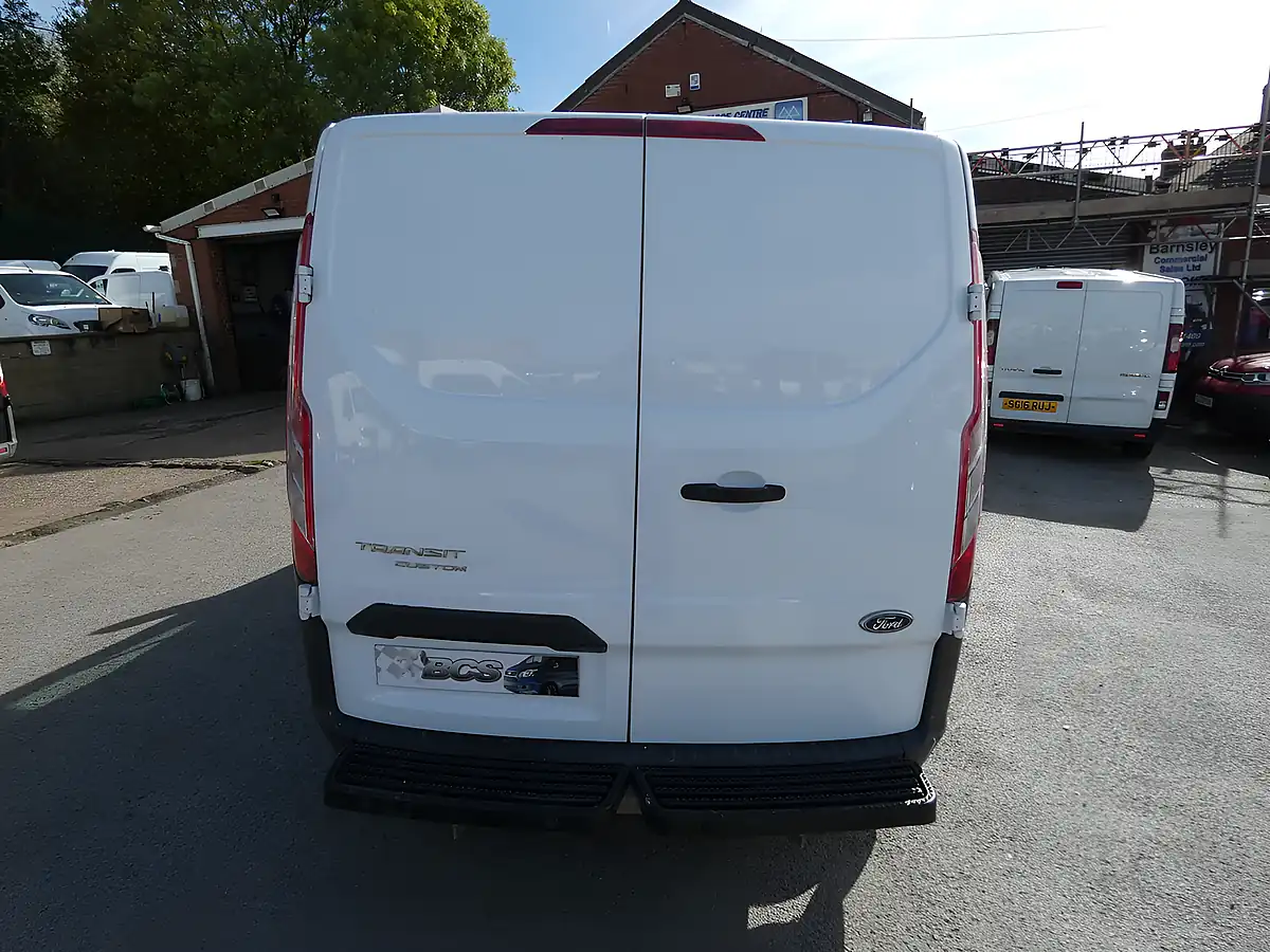 Used 2016 Ford Transit Custom 310 Econetic White - Interior and Exterior details 13