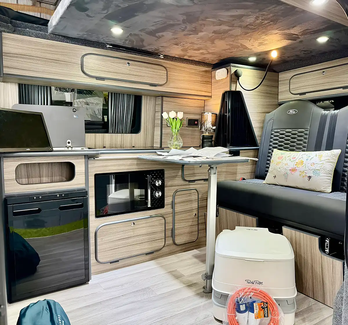 Used 2016 Ford Transit Custom Campervan White - Interior and Exterior details 3
