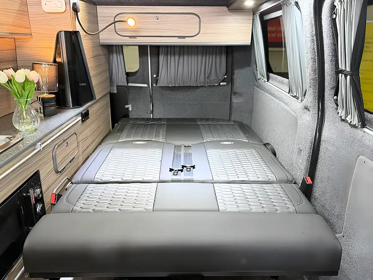 Used 2016 Ford Transit Custom Campervan White - Interior and Exterior details 5