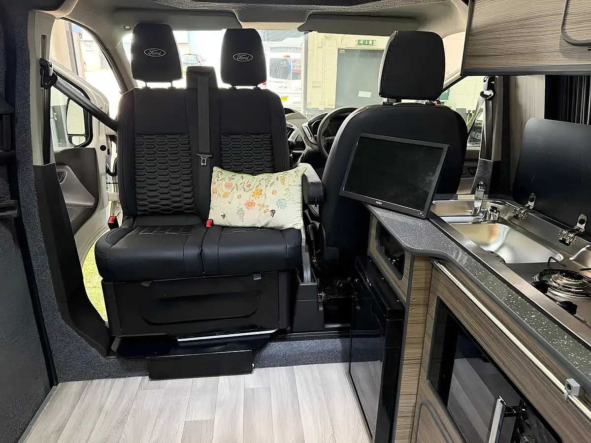 Used 2016 Ford Transit Custom Campervan White - Interior and Exterior details 6