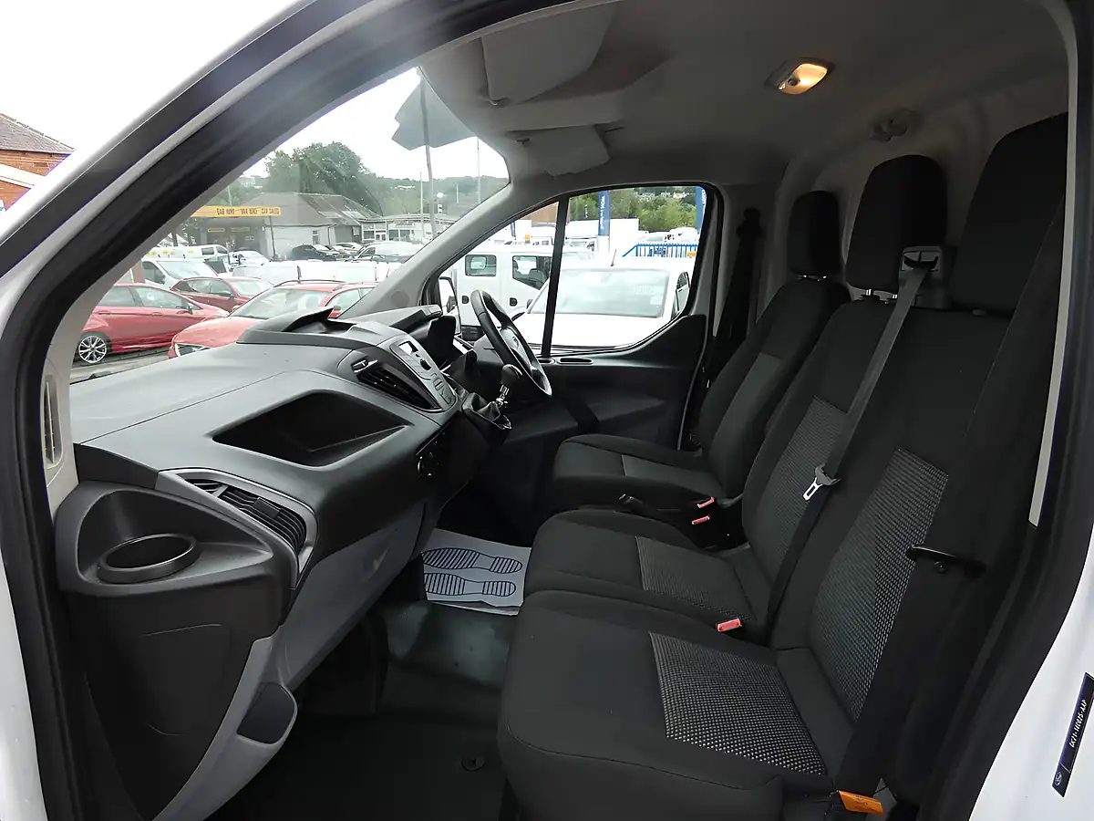 Used 2016 Ford Transit Custom L1H1 Swb Ex Council White - Interior and Exterior details 18
