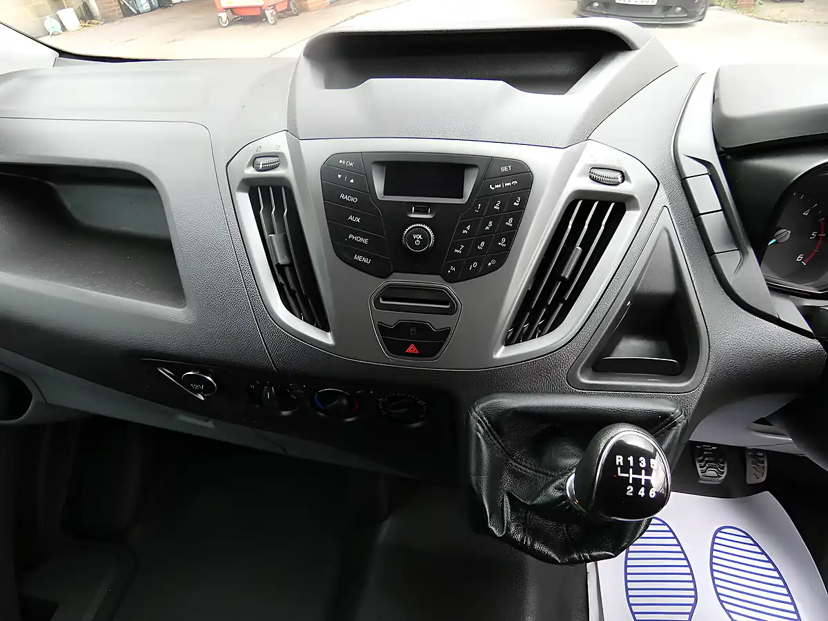 Used 2016 Ford Transit Custom L1H1 Swb Ex Council White - Interior and Exterior details 8