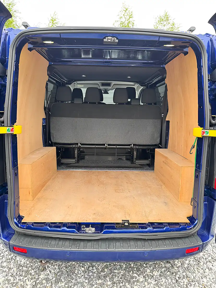Used 2016 Ford Transit Custom Limited Blue - Interior and Exterior details 20
