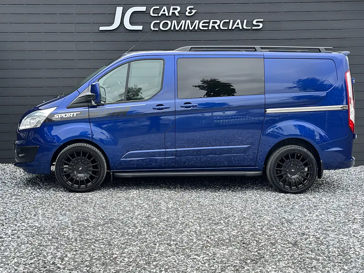 Used 2016 Ford Transit Custom Limited Blue - Interior and Exterior details 6