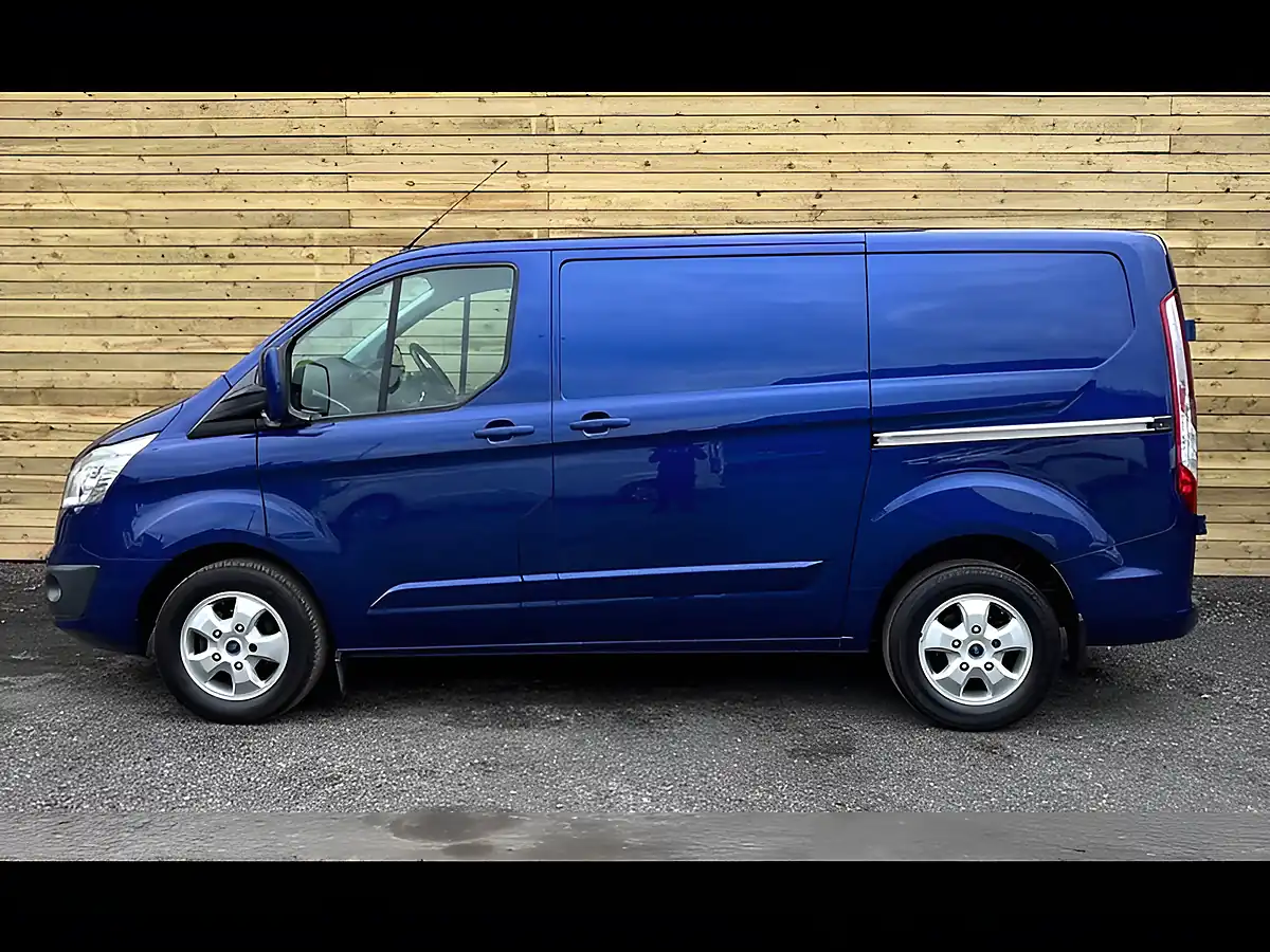 Used 2016 Ford Transit Custom Limited Blue - Interior and Exterior details 12
