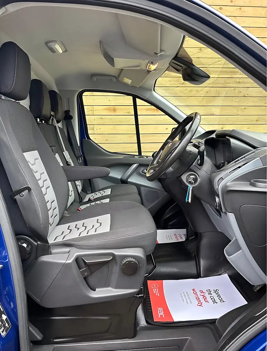 Used 2016 Ford Transit Custom Limited Blue - Interior and Exterior details 19