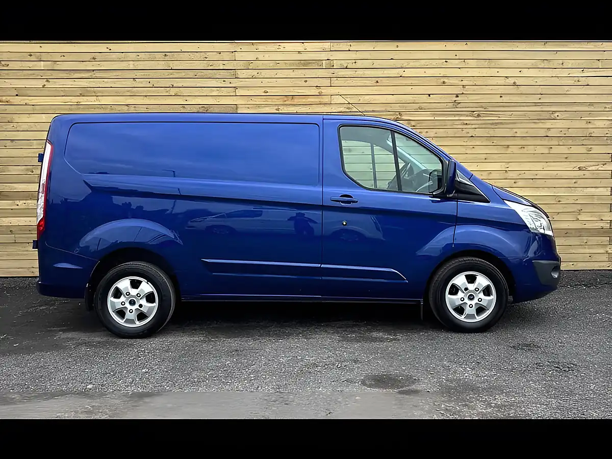 Used 2016 Ford Transit Custom Limited Blue - Interior and Exterior details 4