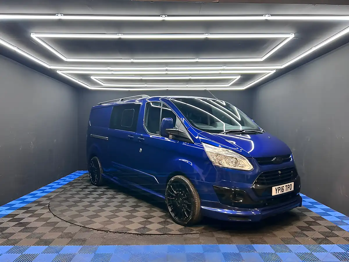 Used 2016 Ford Transit Custom Limited Blue - Front View