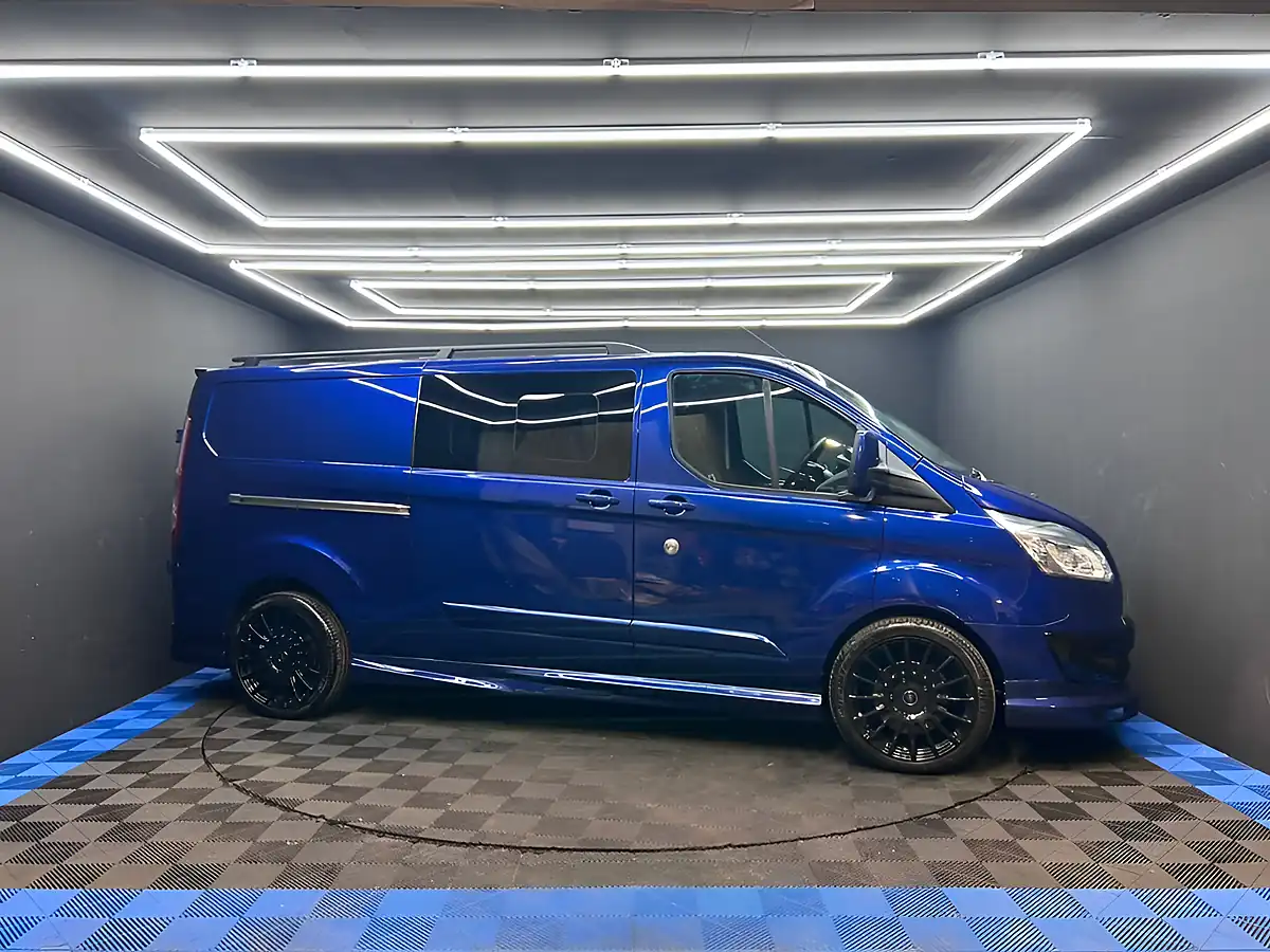 Used 2016 Ford Transit Custom Limited Blue - Interior and Exterior details 13