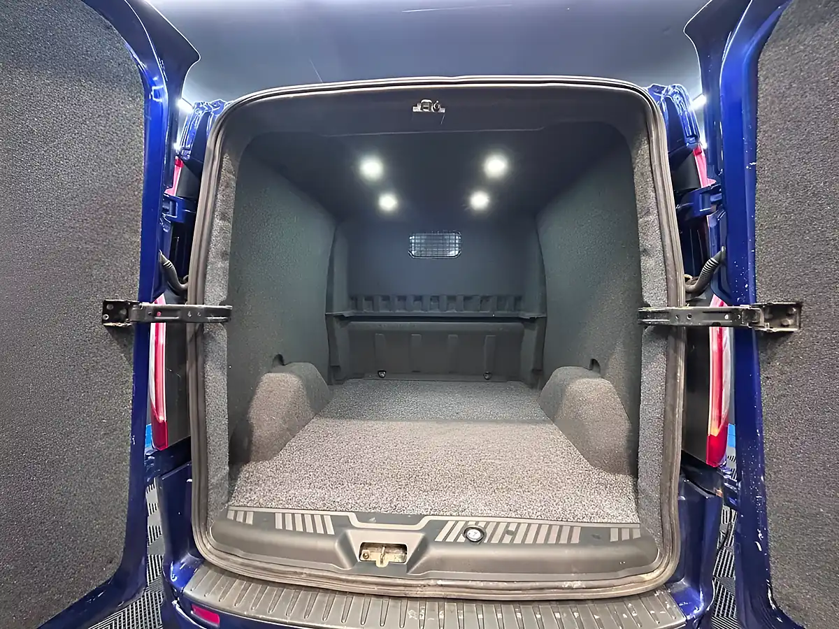 Used 2016 Ford Transit Custom Limited Blue - Interior and Exterior details 19